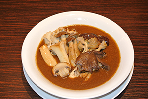 秋限定 きのこカレー